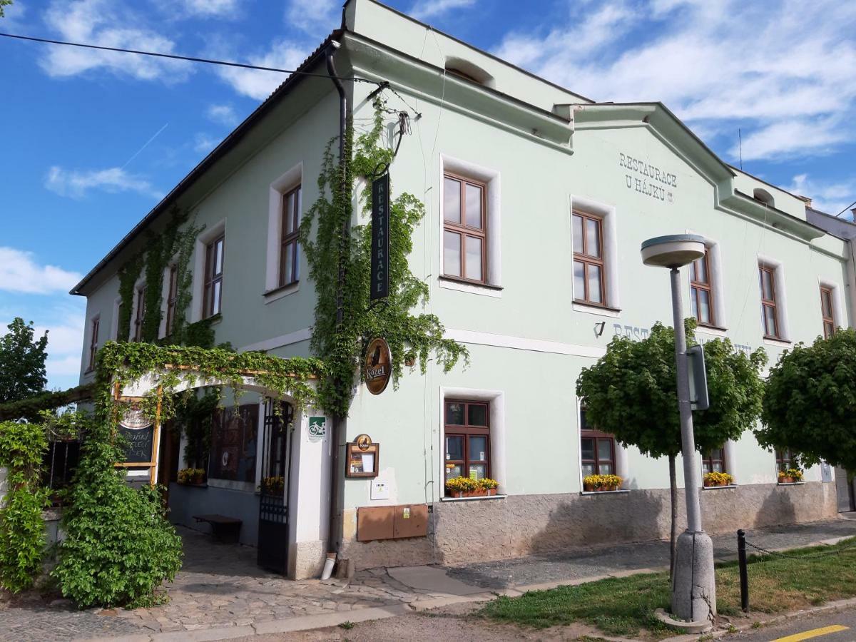 Penzion A Restaurace U Hajku Nové Dvory Exteriör bild