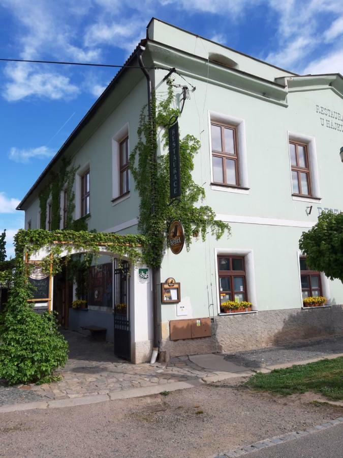 Penzion A Restaurace U Hajku Nové Dvory Exteriör bild